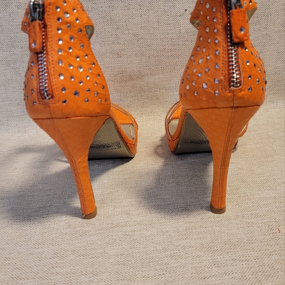 Size 8 Orange Leather and rhinestone 3.9 inch heel pumps. Chi By Faichi brand. - Picture 3 of 8